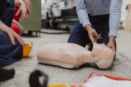 BLS (Базові реанімаційні заходи: практичний курс) - Домедичні тренінги Stay Alive